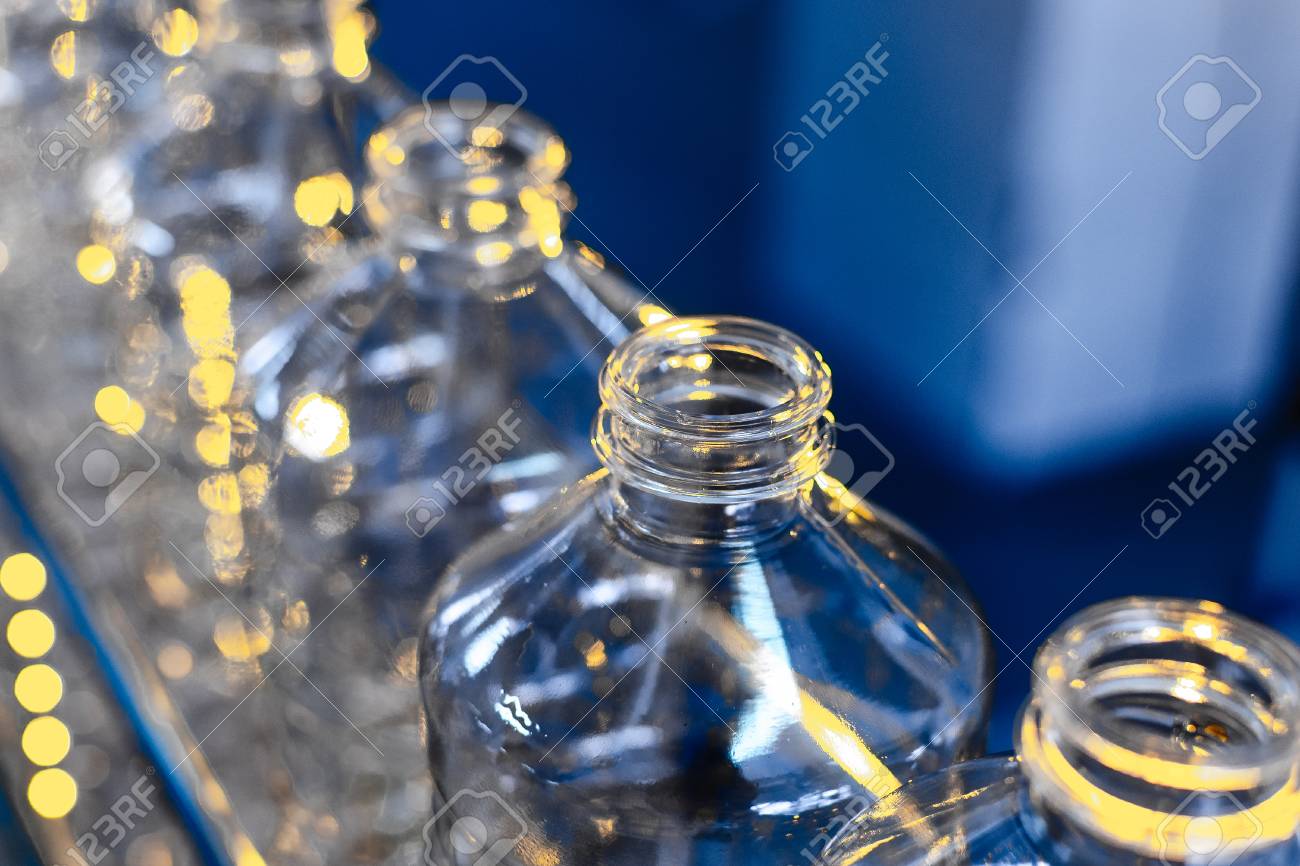 101622580-bottle-industrial-production-of-plastic-pet-bottles-factory-line-for-manufacturing-polyethylene-bott.jpg